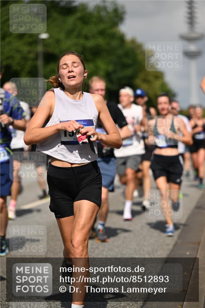 29.06.2025 - hella hamburg halbmarathon Dr. Thomas Lammeyer http://msf.ph/oto/8512893 29.06.2025 10:01:35 Kennedybrücke 1030, 1094, 1193, 1258, 1320, 1321, 1335, 1422, 1870, 2025, 2138, 2252, 2397, 2444, 2946, 3048, 3058, 3096, 3698, 3999, 4379, 4986, 5021, 5032, 5633, 5820, 5907, 6356, 6374, 6569, 6628, 6720, 6776, 6942, 7134, 7221, 7478, 7594, 7646, 7724, 7742, 7930, 7932, 7952, 7973, 8172, 8176, 8413, 8689, 8973, 9214, 9227, 9739, 9791, 9994, 10215, 10368, 10376, 10860, 11143, 11430 meine-sportfotos.de