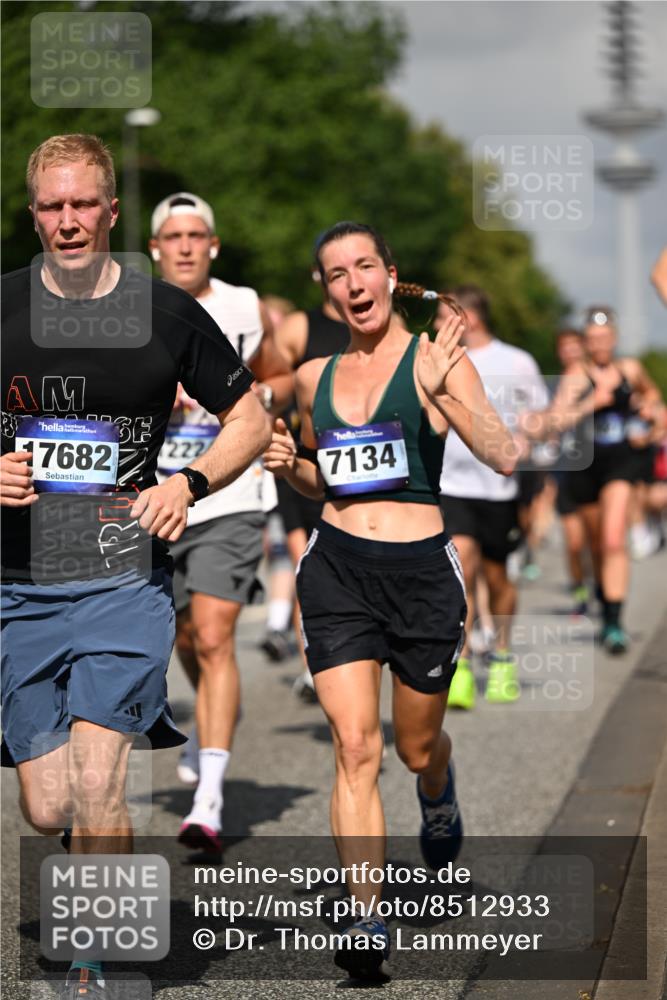 29.06.2025 - hella hamburg halbmarathon Dr. Thomas Lammeyer http://msf.ph/oto/8512933 29.06.2025 10:01:36 Kennedybrücke 1030, 1094, 1193, 1258, 1320, 1321, 1335, 1422, 1870, 2138, 2252, 2397, 2444, 2946, 3048, 3058, 3096, 3698, 3999, 4379, 4986, 5021, 5032, 5633, 5672, 5820, 5907, 6356, 6374, 6569, 6628, 6720, 6776, 7134, 7221, 7478, 7594, 7646, 7724, 7742, 7930, 7932, 7952, 7973, 8172, 8176, 8413, 8689, 8973, 9214, 9227, 9739, 9791, 9994, 10368, 10376, 10860, 11143, 11430 meine-sportfotos.de