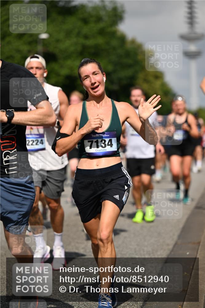 29.06.2025 - hella hamburg halbmarathon Dr. Thomas Lammeyer http://msf.ph/oto/8512940 29.06.2025 10:01:37 Kennedybrücke 1094, 1193, 1258, 1320, 1321, 1335, 1422, 1870, 2138, 2252, 2397, 2444, 2448, 2946, 3048, 3058, 3096, 3698, 3999, 4379, 4986, 5021, 5032, 5633, 5672, 5820, 5907, 6356, 6374, 6569, 6628, 6720, 6776, 7134, 7221, 7478, 7594, 7646, 7724, 7742, 7930, 7952, 7973, 8172, 8176, 8413, 8689, 8973, 9145, 9214, 9227, 9739, 9791, 9994, 10368, 10376, 10860, 11143, 11430 meine-sportfotos.de