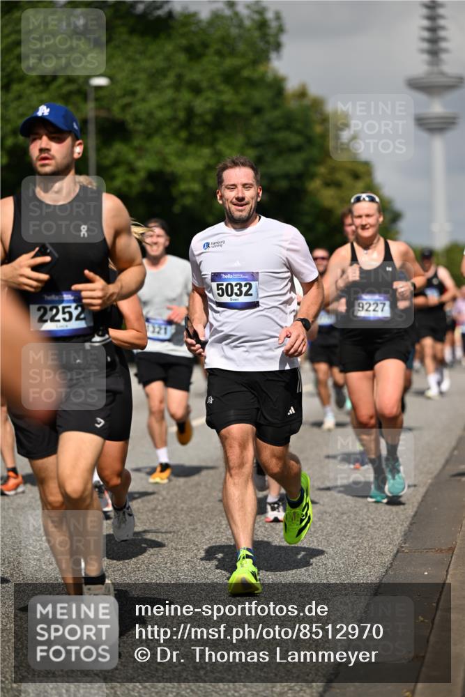 29.06.2025 - hella hamburg halbmarathon Dr. Thomas Lammeyer http://msf.ph/oto/8512970 29.06.2025 10:01:38 Kennedybrücke 1094, 1193, 1258, 1320, 1321, 1335, 1422, 1870, 2138, 2252, 2397, 2444, 2448, 2488, 2946, 3048, 3058, 3096, 3698, 3999, 4379, 4986, 5021, 5032, 5633, 5672, 5820, 5907, 6356, 6374, 6569, 6628, 6776, 7134, 7221, 7478, 7594, 7646, 7724, 7742, 7952, 7973, 8172, 8176, 8413, 8689, 8973, 9145, 9214, 9227, 9739, 9791, 9994, 10368, 10376, 10860, 11143, 11430 meine-sportfotos.de