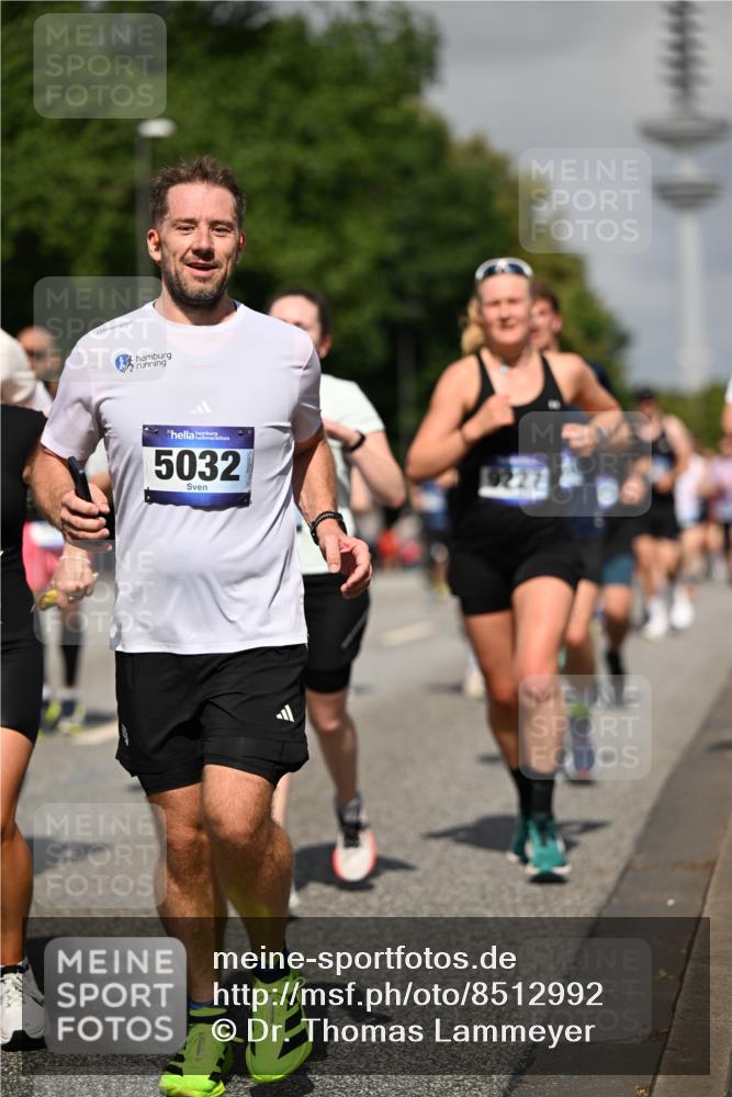29.06.2025 - hella hamburg halbmarathon Dr. Thomas Lammeyer http://msf.ph/oto/8512992 29.06.2025 10:01:39 Kennedybrücke 1094, 1193, 1258, 1320, 1321, 1335, 1422, 1870, 2138, 2252, 2397, 2444, 2448, 2488, 2946, 3048, 3058, 3096, 3698, 3999, 4379, 4986, 5032, 5633, 5672, 5820, 5907, 6356, 6374, 6569, 6628, 6776, 7134, 7221, 7478, 7594, 7646, 7724, 7742, 7952, 7973, 7976, 8172, 8176, 8413, 8689, 8973, 9145, 9214, 9227, 9739, 9994, 10368, 10376, 10860, 11143, 11430 meine-sportfotos.de