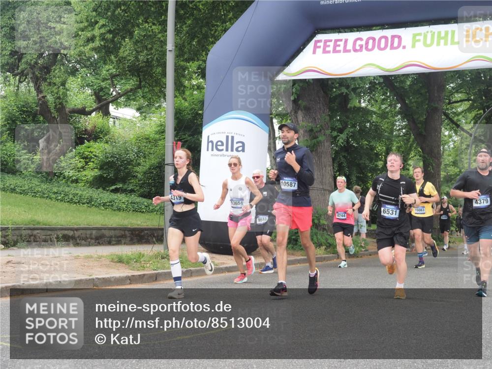 29.06.2025 - hella hamburg halbmarathon KatJ http://msf.ph/oto/8513004 29.06.2025 10:45:13 Zwischen KM18-KM19 4319, 4379, 6531 meine-sportfotos.de