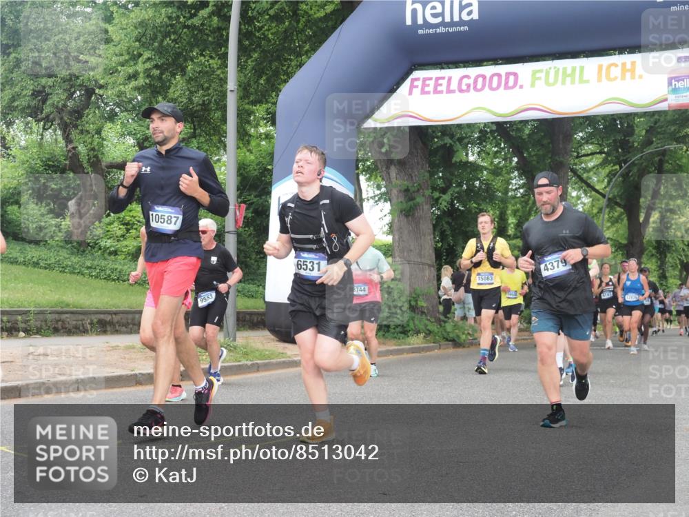 29.06.2025 - hella hamburg halbmarathon KatJ http://msf.ph/oto/8513042 29.06.2025 10:45:14 Zwischen KM18-KM19 4319, 4379, 6531, 8744 meine-sportfotos.de