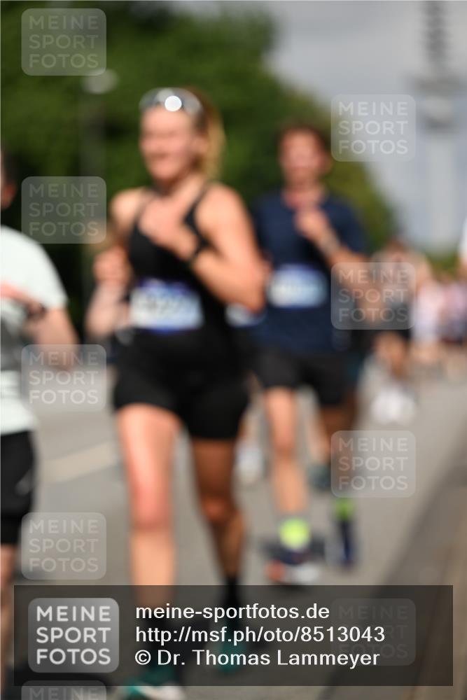 29.06.2025 - hella hamburg halbmarathon Dr. Thomas Lammeyer http://msf.ph/oto/8513043 29.06.2025 10:01:40 Kennedybrücke 1094, 1193, 1258, 1320, 1321, 1335, 1422, 1563, 1870, 2138, 2252, 2397, 2444, 2448, 2488, 2612, 2946, 3048, 3058, 3096, 3698, 3999, 4379, 4986, 5032, 5633, 5672, 5907, 6356, 6374, 6569, 6628, 6776, 7134, 7221, 7478, 7594, 7646, 7724, 7742, 7952, 7973, 7976, 8172, 8176, 8689, 8973, 9145, 9214, 9227, 9739, 9994, 10368, 10376, 10860, 11143, 11430 meine-sportfotos.de
