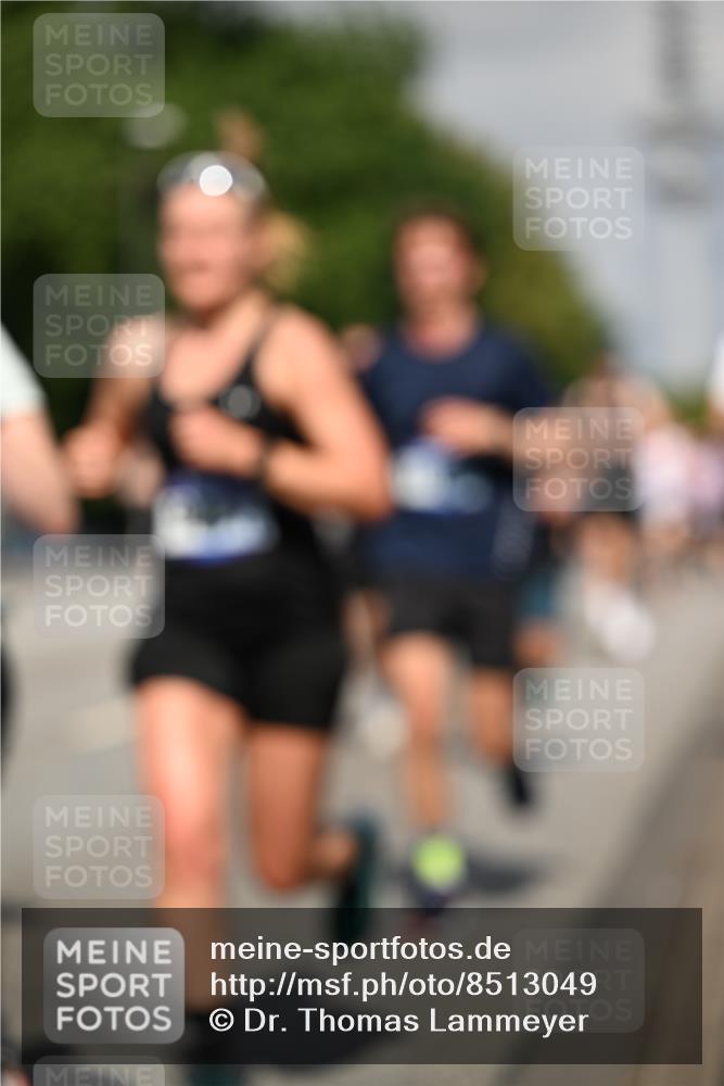 29.06.2025 - hella hamburg halbmarathon Dr. Thomas Lammeyer http://msf.ph/oto/8513049 29.06.2025 10:01:40 Kennedybrücke 1094, 1193, 1258, 1320, 1321, 1335, 1422, 1563, 1870, 2138, 2252, 2397, 2444, 2448, 2488, 2612, 2946, 3048, 3058, 3096, 3698, 3999, 4379, 4986, 5032, 5633, 5672, 5907, 6356, 6374, 6569, 6628, 6776, 7134, 7221, 7478, 7594, 7646, 7724, 7742, 7952, 7973, 7976, 8172, 8176, 8689, 8973, 9145, 9214, 9227, 9739, 9994, 10368, 10376, 10860, 11143, 11430 meine-sportfotos.de