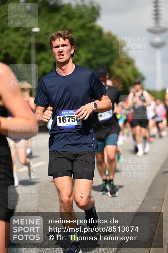 29.06.2025 - hella hamburg halbmarathon Dr. Thomas Lammeyer http://msf.ph/oto/8513074 29.06.2025 10:01:41 Kennedybrücke 1094, 1193, 1258, 1320, 1321, 1335, 1422, 1563, 1870, 2252, 2397, 2444, 2448, 2488, 2612, 2636, 2946, 3048, 3058, 3096, 3698, 3999, 4379, 4814, 4986, 5032, 5633, 5672, 5907, 6356, 6374, 6569, 6628, 6776, 7134, 7478, 7594, 7646, 7724, 7742, 7952, 7973, 7976, 8172, 8176, 8689, 8973, 9145, 9214, 9227, 9739, 10368, 10376, 10860, 11143, 11430 meine-sportfotos.de