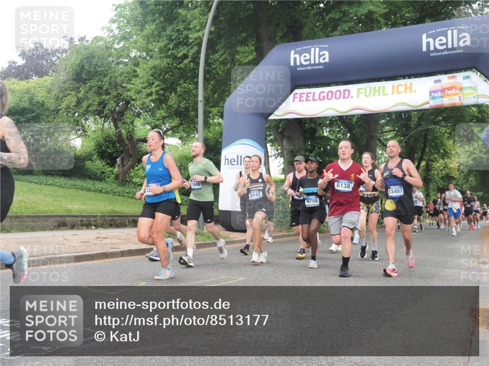 29.06.2025 - hella hamburg halbmarathon KatJ http://msf.ph/oto/8513177 29.06.2025 10:45:18 Zwischen KM18-KM19 1319, 4319, 4379, 4708, 4767, 5084, 6138, 6147, 6531, 8744 meine-sportfotos.de