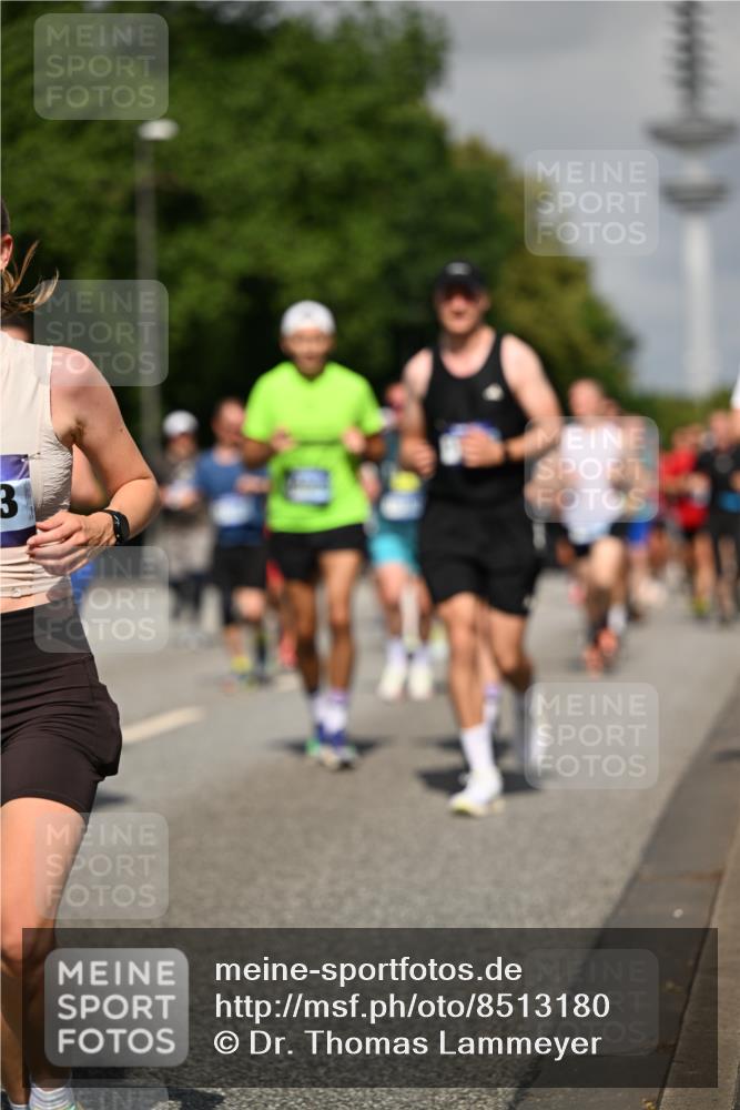 29.06.2025 - hella hamburg halbmarathon Dr. Thomas Lammeyer http://msf.ph/oto/8513180 29.06.2025 10:01:44 Kennedybrücke 1179, 1193, 1258, 1320, 1321, 1335, 1422, 1563, 1870, 2252, 2397, 2448, 2488, 2612, 2636, 2946, 3048, 3058, 3999, 4379, 4814, 4986, 5032, 5093, 5633, 5672, 6356, 6374, 6569, 6628, 6776, 7134, 7478, 7594, 7646, 7724, 7742, 7952, 7973, 7976, 8172, 8176, 8508, 8689, 8973, 9065, 9145, 9214, 9227, 9656, 9835, 10368, 10376, 10860, 11217 meine-sportfotos.de