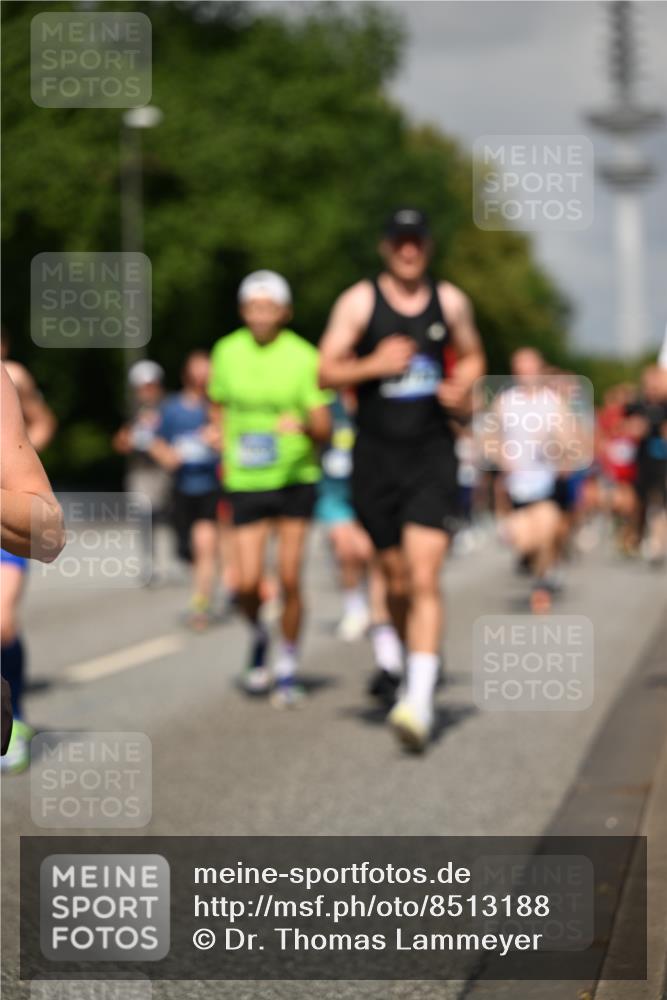 29.06.2025 - hella hamburg halbmarathon Dr. Thomas Lammeyer http://msf.ph/oto/8513188 29.06.2025 10:01:44 Kennedybrücke 1179, 1193, 1258, 1320, 1321, 1335, 1422, 1563, 1870, 2252, 2397, 2448, 2488, 2612, 2636, 2946, 3048, 3058, 3999, 4379, 4814, 4986, 5032, 5093, 5633, 5672, 6356, 6374, 6569, 6628, 6776, 7134, 7478, 7594, 7646, 7724, 7742, 7952, 7973, 7976, 8172, 8176, 8508, 8689, 8973, 9065, 9145, 9214, 9227, 9656, 9835, 10368, 10376, 10860, 11217 meine-sportfotos.de