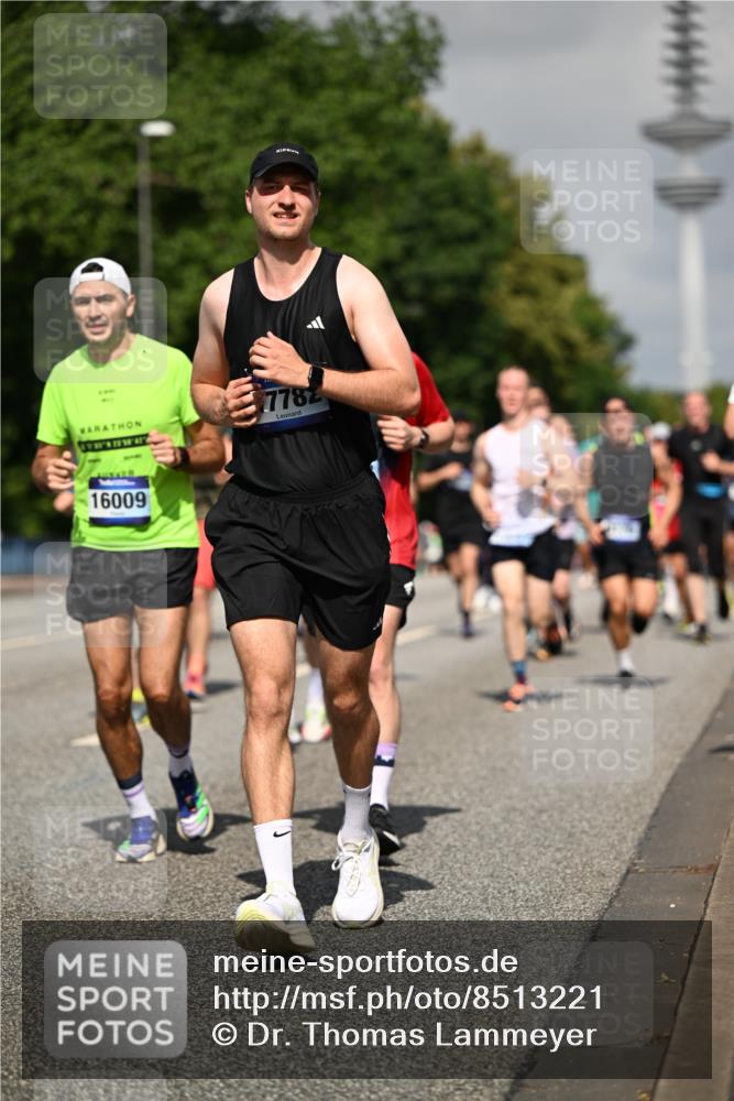 29.06.2025 - hella hamburg halbmarathon Dr. Thomas Lammeyer http://msf.ph/oto/8513221 29.06.2025 10:01:45 Kennedybrücke 1179, 1193, 1258, 1320, 1321, 1335, 1422, 1563, 1870, 2252, 2397, 2448, 2488, 2612, 2636, 2946, 3048, 3058, 3251, 3999, 4379, 4814, 4986, 5032, 5093, 5633, 5672, 6356, 6374, 6569, 6628, 6776, 7134, 7478, 7594, 7646, 7724, 7742, 7952, 7973, 7976, 8176, 8508, 8689, 8973, 9057, 9065, 9145, 9214, 9227, 9656, 9835, 10860, 11208, 11217 meine-sportfotos.de