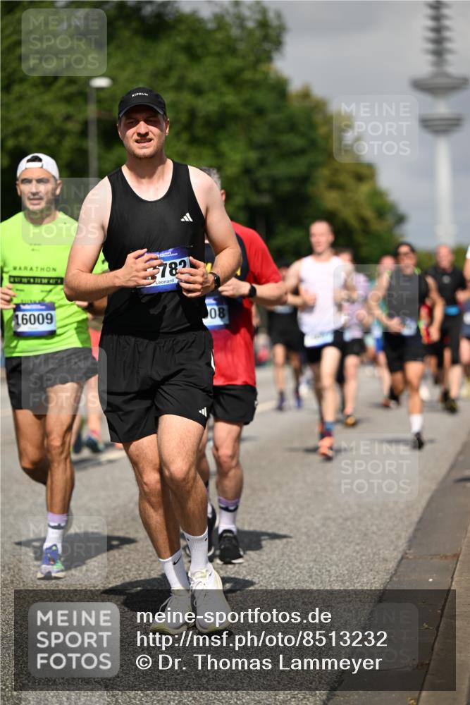 29.06.2025 - hella hamburg halbmarathon Dr. Thomas Lammeyer http://msf.ph/oto/8513232 29.06.2025 10:01:45 Kennedybrücke 1179, 1193, 1258, 1320, 1321, 1335, 1422, 1563, 1870, 2252, 2397, 2448, 2488, 2612, 2636, 2946, 3048, 3058, 3251, 3999, 4379, 4814, 4986, 5032, 5093, 5633, 5672, 6356, 6374, 6569, 6628, 6776, 7134, 7478, 7594, 7646, 7724, 7742, 7952, 7973, 7976, 8176, 8508, 8689, 8973, 9057, 9065, 9145, 9214, 9227, 9656, 9835, 10860, 11208, 11217 meine-sportfotos.de