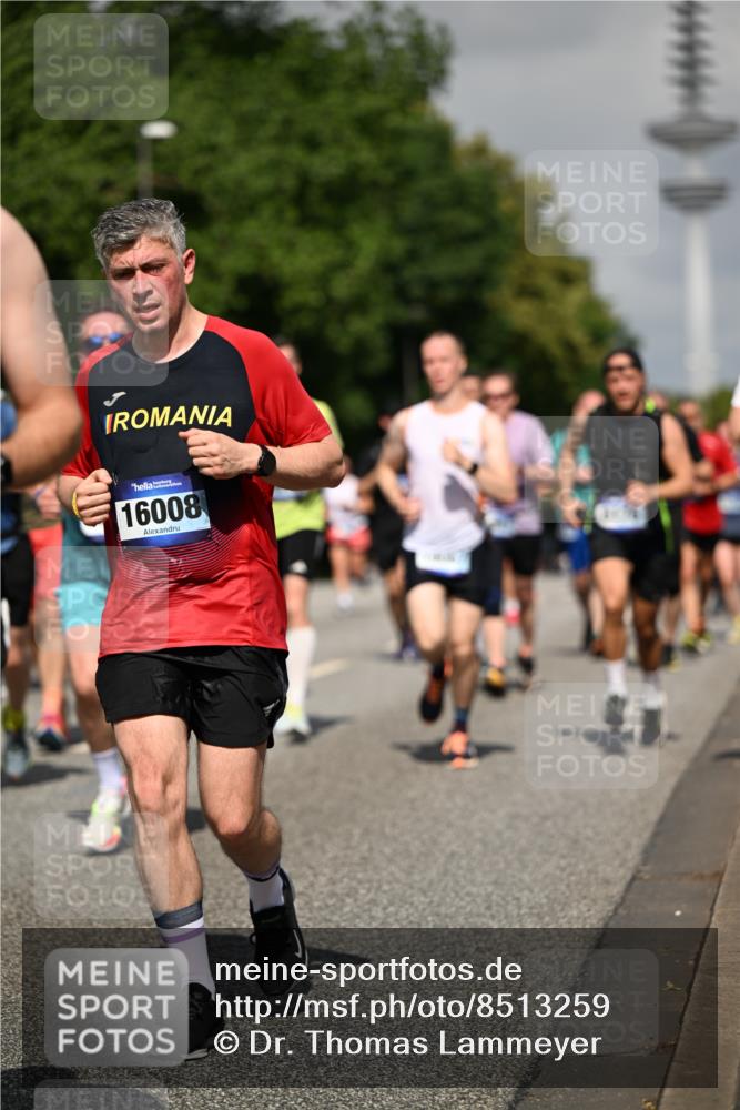 29.06.2025 - hella hamburg halbmarathon Dr. Thomas Lammeyer http://msf.ph/oto/8513259 29.06.2025 10:01:46 Kennedybrücke 1179, 1193, 1258, 1320, 1321, 1335, 1422, 1563, 1870, 2252, 2397, 2448, 2488, 2612, 2636, 2946, 3048, 3058, 3251, 3999, 4379, 4814, 4986, 5032, 5093, 5633, 5672, 6164, 6356, 6374, 6569, 6628, 6776, 7134, 7478, 7594, 7646, 7724, 7742, 7952, 7973, 7976, 8176, 8508, 8689, 8973, 9057, 9065, 9145, 9214, 9227, 9656, 9835, 10860, 11208, 11217 meine-sportfotos.de