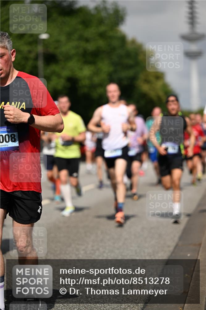 29.06.2025 - hella hamburg halbmarathon Dr. Thomas Lammeyer http://msf.ph/oto/8513278 29.06.2025 10:01:47 Kennedybrücke 1179, 1193, 1258, 1320, 1321, 1335, 1422, 1563, 1870, 2252, 2397, 2448, 2488, 2612, 2636, 2946, 3058, 3251, 4379, 4814, 4986, 5032, 5093, 5633, 5672, 6164, 6356, 6569, 6628, 6776, 7134, 7478, 7594, 7646, 7724, 7742, 7952, 7973, 7976, 8176, 8508, 8689, 8973, 9057, 9065, 9145, 9214, 9227, 9656, 9835, 10860, 11208, 11217 meine-sportfotos.de