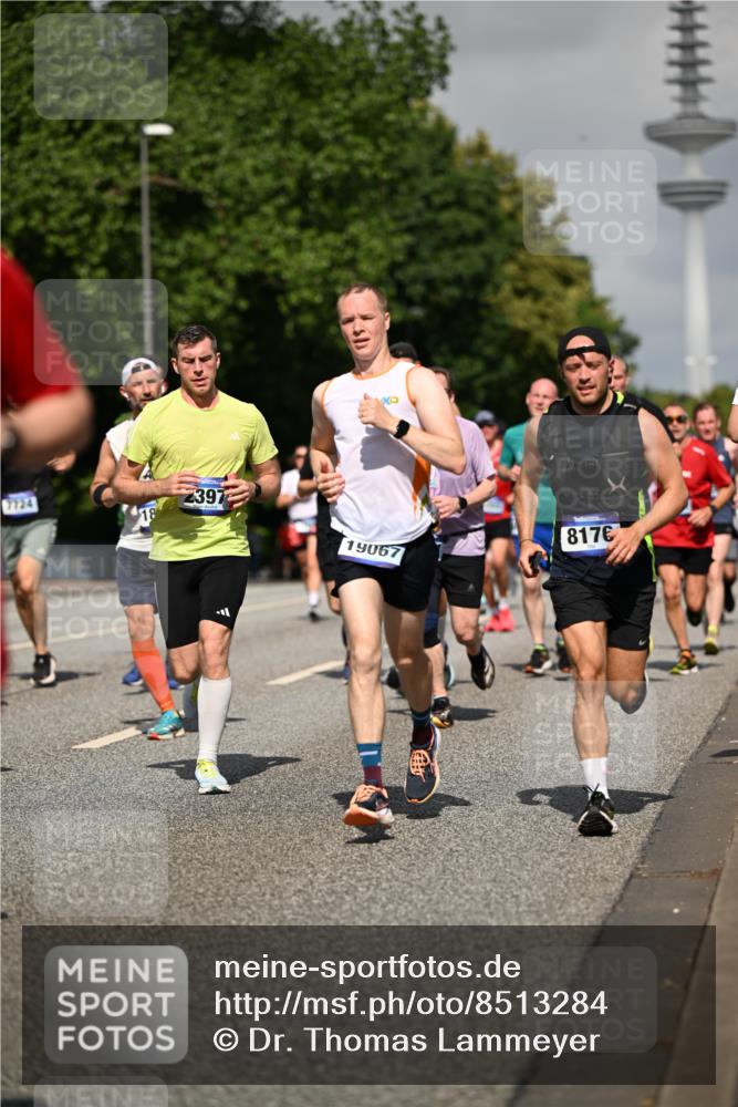29.06.2025 - hella hamburg halbmarathon Dr. Thomas Lammeyer http://msf.ph/oto/8513284 29.06.2025 10:01:47 Kennedybrücke 1179, 1193, 1258, 1320, 1321, 1335, 1422, 1563, 1870, 2252, 2397, 2448, 2488, 2612, 2636, 2946, 3058, 3251, 4379, 4814, 4986, 5032, 5093, 5633, 5672, 6164, 6356, 6569, 6628, 6776, 7134, 7478, 7594, 7646, 7724, 7742, 7952, 7973, 7976, 8176, 8508, 8689, 8973, 9057, 9065, 9145, 9214, 9227, 9656, 9835, 10860, 11208, 11217 meine-sportfotos.de