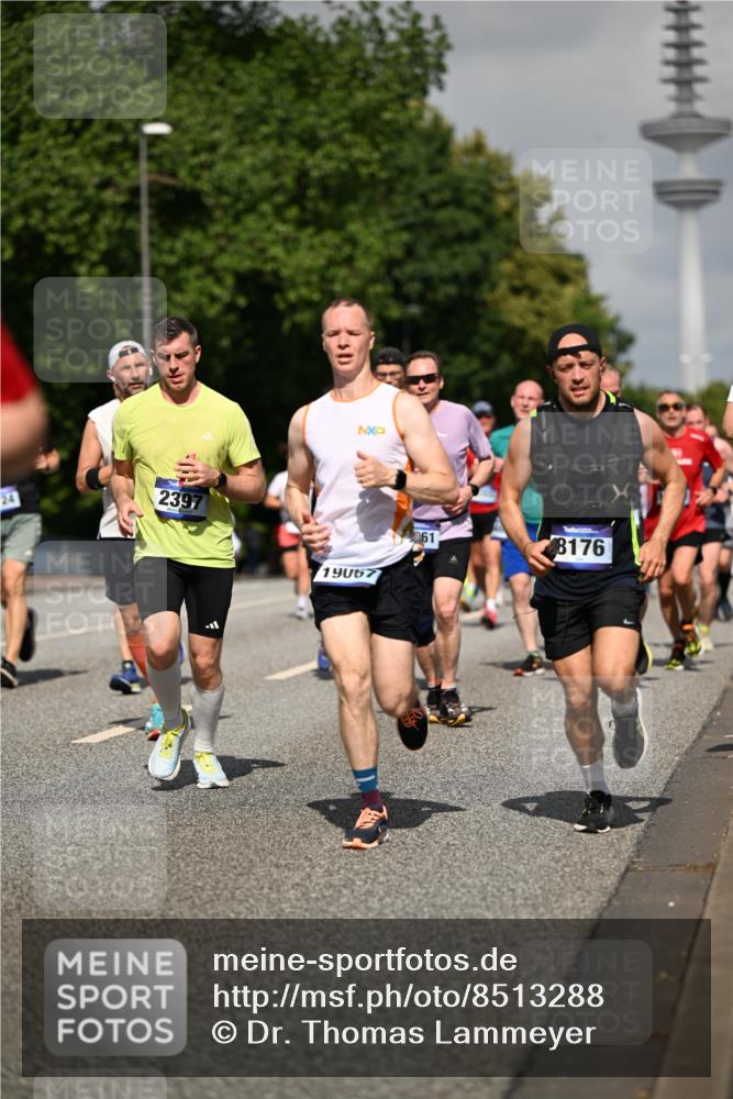 29.06.2025 - hella hamburg halbmarathon Dr. Thomas Lammeyer http://msf.ph/oto/8513288 29.06.2025 10:01:47 Kennedybrücke 1179, 1193, 1258, 1320, 1321, 1335, 1422, 1563, 1870, 2252, 2397, 2448, 2488, 2612, 2636, 2946, 3058, 3251, 4379, 4814, 4986, 5032, 5093, 5633, 5672, 6164, 6356, 6569, 6628, 6776, 7134, 7478, 7594, 7646, 7724, 7742, 7952, 7973, 7976, 8176, 8508, 8689, 8973, 9057, 9065, 9145, 9214, 9227, 9656, 9835, 10860, 11208, 11217 meine-sportfotos.de