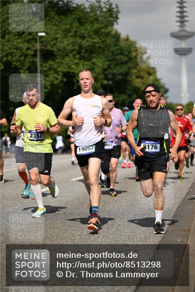 29.06.2025 - hella hamburg halbmarathon Dr. Thomas Lammeyer http://msf.ph/oto/8513298 29.06.2025 10:01:48 Kennedybrücke 1179, 1258, 1320, 1321, 1335, 1563, 1870, 2252, 2397, 2448, 2488, 2612, 2636, 2946, 3058, 3251, 4379, 4814, 4986, 5032, 5093, 5672, 6164, 6356, 6569, 6628, 6776, 7134, 7409, 7478, 7594, 7646, 7724, 7742, 7952, 7973, 7976, 8176, 8508, 8689, 8973, 9057, 9065, 9145, 9214, 9227, 9656, 9835, 10860, 11208, 11217 meine-sportfotos.de