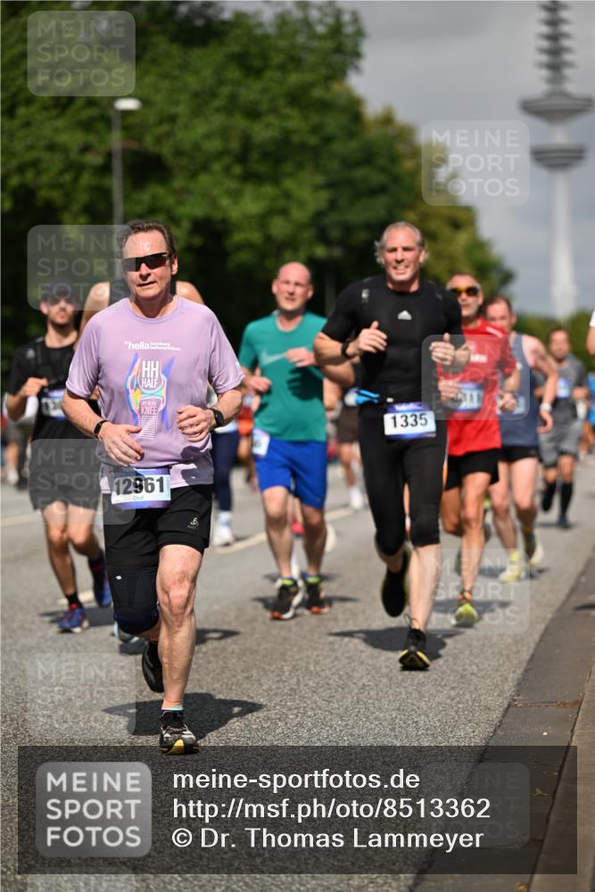 29.06.2025 - hella hamburg halbmarathon Dr. Thomas Lammeyer http://msf.ph/oto/8513362 29.06.2025 10:01:50 Kennedybrücke 1179, 1258, 1320, 1321, 1335, 1563, 1870, 2252, 2397, 2448, 2488, 2612, 2636, 3251, 4379, 4814, 4986, 5032, 5093, 5672, 6164, 6356, 6569, 6628, 6776, 6897, 7409, 7478, 7509, 7594, 7646, 7724, 7952, 7973, 7976, 8176, 8449, 8508, 8689, 8973, 9057, 9065, 9145, 9227, 9656, 9835, 11208, 11217 meine-sportfotos.de
