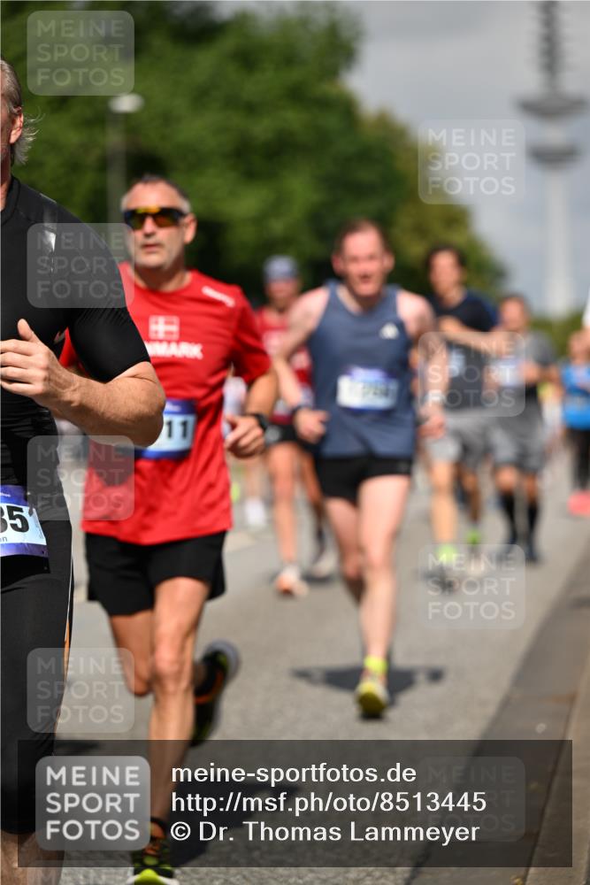 29.06.2025 - hella hamburg halbmarathon Dr. Thomas Lammeyer http://msf.ph/oto/8513445 29.06.2025 10:01:52 Kennedybrücke 1179, 1258, 1321, 1335, 1563, 1870, 2070, 2397, 2448, 2488, 2612, 2636, 3251, 4379, 4814, 4986, 5093, 5672, 6164, 6356, 6569, 6628, 6776, 6897, 7065, 7409, 7478, 7509, 7594, 7646, 7724, 7952, 7973, 7976, 8176, 8449, 8508, 8689, 9057, 9065, 9145, 9656, 9835, 11208, 11217, 11310 meine-sportfotos.de