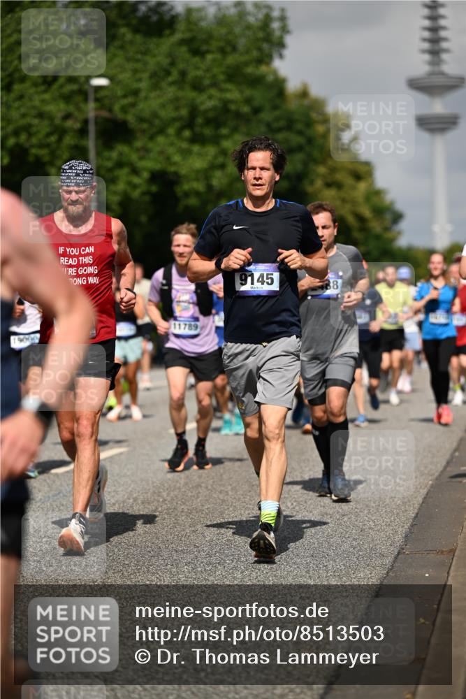 29.06.2025 - hella hamburg halbmarathon Dr. Thomas Lammeyer http://msf.ph/oto/8513503 29.06.2025 10:01:54 Kennedybrücke 1179, 1258, 1335, 1563, 1870, 2070, 2397, 2448, 2488, 2612, 2636, 3251, 4379, 4814, 4986, 5093, 5672, 6164, 6356, 6628, 6776, 6897, 7065, 7409, 7478, 7509, 7594, 7646, 7724, 7896, 7973, 7976, 8176, 8449, 8508, 8590, 8689, 9057, 9065, 9145, 9656, 9835, 11208, 11217, 11310 meine-sportfotos.de