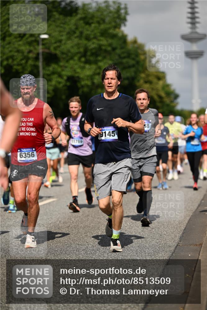 29.06.2025 - hella hamburg halbmarathon Dr. Thomas Lammeyer http://msf.ph/oto/8513509 29.06.2025 10:01:54 Kennedybrücke 1179, 1258, 1335, 1563, 1870, 2070, 2397, 2448, 2488, 2612, 2636, 3251, 4379, 4814, 4986, 5093, 5672, 6164, 6356, 6628, 6776, 6897, 7065, 7409, 7478, 7509, 7594, 7646, 7724, 7896, 7973, 7976, 8176, 8449, 8508, 8590, 8689, 9057, 9065, 9145, 9656, 9835, 11208, 11217, 11310 meine-sportfotos.de