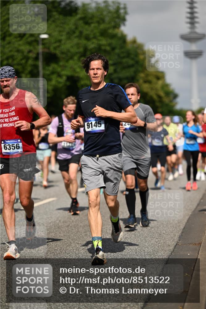 29.06.2025 - hella hamburg halbmarathon Dr. Thomas Lammeyer http://msf.ph/oto/8513522 29.06.2025 10:01:54 Kennedybrücke 1179, 1258, 1335, 1563, 1870, 2070, 2397, 2448, 2488, 2612, 2636, 3251, 4379, 4814, 4986, 5093, 5672, 6164, 6356, 6628, 6776, 6897, 7065, 7409, 7478, 7509, 7594, 7646, 7724, 7896, 7973, 7976, 8176, 8449, 8508, 8590, 8689, 9057, 9065, 9145, 9656, 9835, 11208, 11217, 11310 meine-sportfotos.de