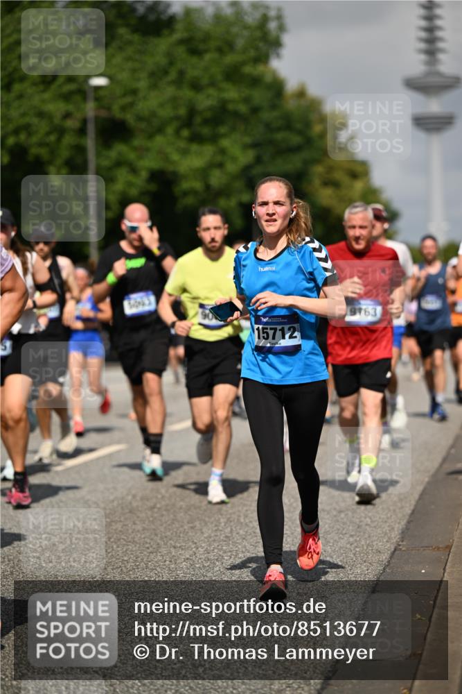 29.06.2025 - hella hamburg halbmarathon Dr. Thomas Lammeyer http://msf.ph/oto/8513677 29.06.2025 10:01:59 Kennedybrücke 1179, 1258, 1335, 1563, 1815, 1870, 2070, 2397, 2417, 2448, 2488, 2612, 2636, 2711, 3114, 3251, 4814, 4903, 4986, 5093, 5672, 5775, 5894, 6164, 6356, 6580, 6897, 7065, 7409, 7509, 7594, 7646, 7724, 7896, 7976, 8176, 8449, 8508, 8590, 8689, 9012, 9057, 9065, 9145, 9562, 9656, 9835, 11208, 11217, 11310, 11416 meine-sportfotos.de