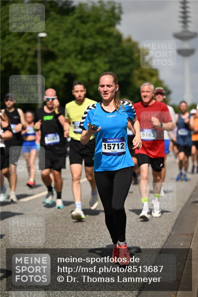 29.06.2025 - hella hamburg halbmarathon Dr. Thomas Lammeyer http://msf.ph/oto/8513687 29.06.2025 10:01:59 Kennedybrücke 1179, 1258, 1335, 1563, 1815, 1870, 2070, 2397, 2417, 2448, 2488, 2612, 2636, 2711, 3114, 3251, 4814, 4903, 4986, 5093, 5672, 5775, 5894, 6164, 6356, 6580, 6897, 7065, 7409, 7509, 7594, 7646, 7724, 7896, 7976, 8176, 8449, 8508, 8590, 8689, 9012, 9057, 9065, 9145, 9562, 9656, 9835, 11208, 11217, 11310, 11416 meine-sportfotos.de