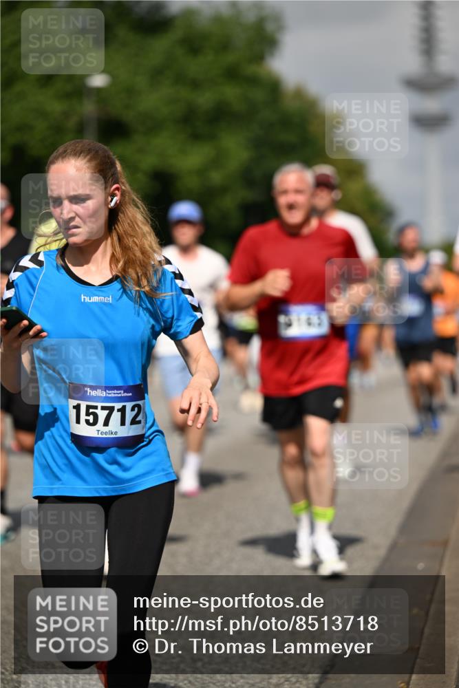 29.06.2025 - hella hamburg halbmarathon Dr. Thomas Lammeyer http://msf.ph/oto/8513718 29.06.2025 10:02:00 Kennedybrücke 1179, 1258, 1335, 1563, 1815, 1870, 2070, 2397, 2417, 2448, 2488, 2612, 2636, 2711, 3114, 3251, 4814, 4903, 4986, 5093, 5378, 5672, 5775, 5894, 6164, 6356, 6580, 6897, 7065, 7409, 7509, 7594, 7646, 7724, 7896, 7976, 8176, 8311, 8449, 8508, 8590, 8689, 9012, 9057, 9065, 9145, 9562, 9656, 9835, 11208, 11217, 11310, 11416 meine-sportfotos.de