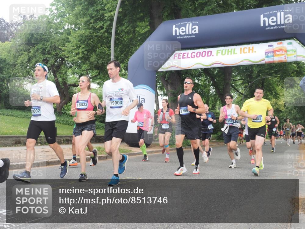 29.06.2025 - hella hamburg halbmarathon KatJ http://msf.ph/oto/8513746 29.06.2025 10:45:39 Zwischen KM18-KM19 1642, 2027, 2584, 2759, 2855, 3114, 4550, 5675, 6636, 6860, 8392 meine-sportfotos.de