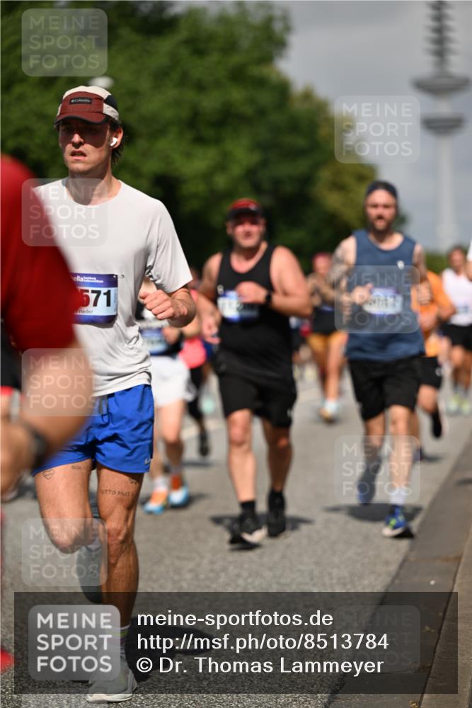 29.06.2025 - hella hamburg halbmarathon Dr. Thomas Lammeyer http://msf.ph/oto/8513784 29.06.2025 10:02:02 Kennedybrücke 1179, 1258, 1335, 1563, 1815, 2070, 2417, 2448, 2488, 2612, 2636, 2711, 3114, 3251, 4814, 4903, 4986, 5093, 5378, 5672, 5775, 5894, 6164, 6272, 6356, 6580, 6897, 7065, 7409, 7509, 7646, 7724, 7896, 7976, 8311, 8449, 8508, 8590, 8689, 9012, 9057, 9065, 9145, 9562, 9656, 9835, 11208, 11217, 11310, 11416 meine-sportfotos.de