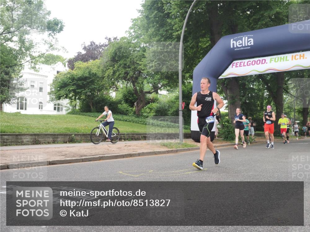 29.06.2025 - hella hamburg halbmarathon KatJ http://msf.ph/oto/8513827 29.06.2025 10:45:43 Zwischen KM18-KM19 1642, 2348, 2584, 2677, 2759, 2855, 3114, 4550, 6860, 8392 meine-sportfotos.de