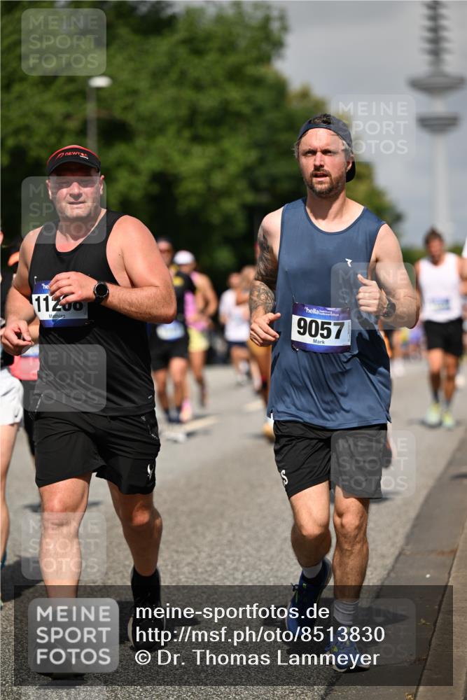 29.06.2025 - hella hamburg halbmarathon Dr. Thomas Lammeyer http://msf.ph/oto/8513830 29.06.2025 10:02:04 Kennedybrücke 1179, 1563, 1815, 2070, 2417, 2448, 2488, 2612, 2636, 2711, 3041, 3114, 3251, 4814, 4903, 5093, 5378, 5672, 5775, 5894, 6164, 6272, 6356, 6580, 6897, 7065, 7409, 7509, 7646, 7896, 7976, 8311, 8449, 8508, 8590, 9012, 9057, 9065, 9145, 9562, 9656, 9835, 11208, 11217, 11310, 11416 meine-sportfotos.de