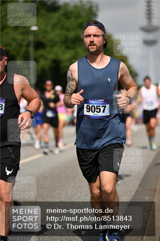 29.06.2025 - hella hamburg halbmarathon Dr. Thomas Lammeyer http://msf.ph/oto/8513843 29.06.2025 10:02:04 Kennedybrücke 1179, 1563, 1815, 2070, 2417, 2448, 2488, 2612, 2636, 2711, 3041, 3114, 3251, 4814, 4903, 5093, 5378, 5672, 5775, 5894, 6164, 6272, 6356, 6580, 6897, 7065, 7409, 7509, 7646, 7896, 7976, 8311, 8449, 8508, 8590, 9012, 9057, 9065, 9145, 9562, 9656, 9835, 11208, 11217, 11310, 11416 meine-sportfotos.de