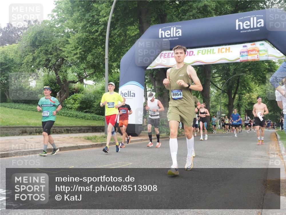 29.06.2025 - hella hamburg halbmarathon KatJ http://msf.ph/oto/8513908 29.06.2025 10:45:46 Zwischen KM18-KM19 2348, 2619, 2677, 3279, 6860, 8392 meine-sportfotos.de