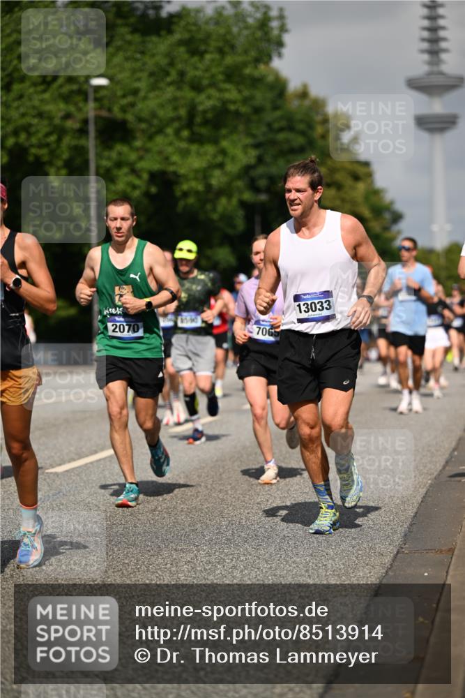 29.06.2025 - hella hamburg halbmarathon Dr. Thomas Lammeyer http://msf.ph/oto/8513914 29.06.2025 10:02:07 Kennedybrücke 1179, 1563, 1815, 2029, 2070, 2417, 2448, 2488, 2612, 2636, 2711, 3041, 3114, 3251, 4814, 4903, 5093, 5259, 5305, 5378, 5775, 5894, 6164, 6272, 6580, 6754, 6897, 7065, 7409, 7509, 7856, 7896, 7976, 8311, 8449, 8508, 8590, 8825, 9012, 9057, 9065, 9145, 9562, 9656, 9835, 11208, 11214, 11217, 11310, 11416 meine-sportfotos.de
