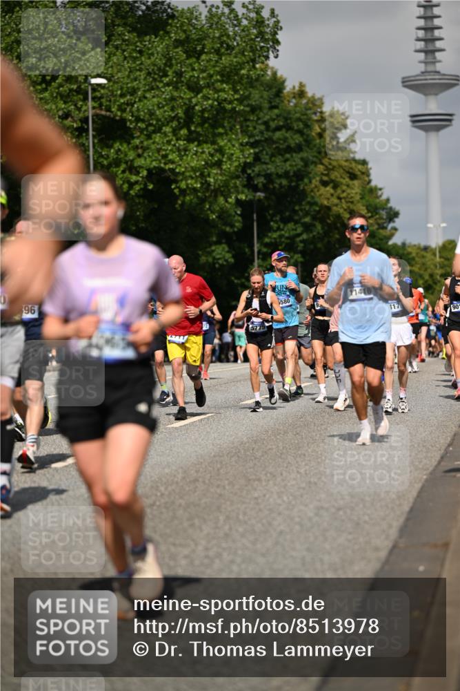 29.06.2025 - hella hamburg halbmarathon Dr. Thomas Lammeyer http://msf.ph/oto/8513978 29.06.2025 10:02:09 Kennedybrücke 1034, 1179, 1563, 1815, 2029, 2070, 2417, 2612, 2636, 2711, 3041, 3114, 3251, 3819, 4814, 4903, 5093, 5259, 5305, 5378, 5775, 5894, 6164, 6272, 6580, 6754, 6897, 7065, 7409, 7509, 7856, 7896, 7976, 8311, 8449, 8508, 8590, 8825, 9012, 9057, 9065, 9562, 9656, 9835, 10084, 11208, 11214, 11217, 11310, 11416 meine-sportfotos.de