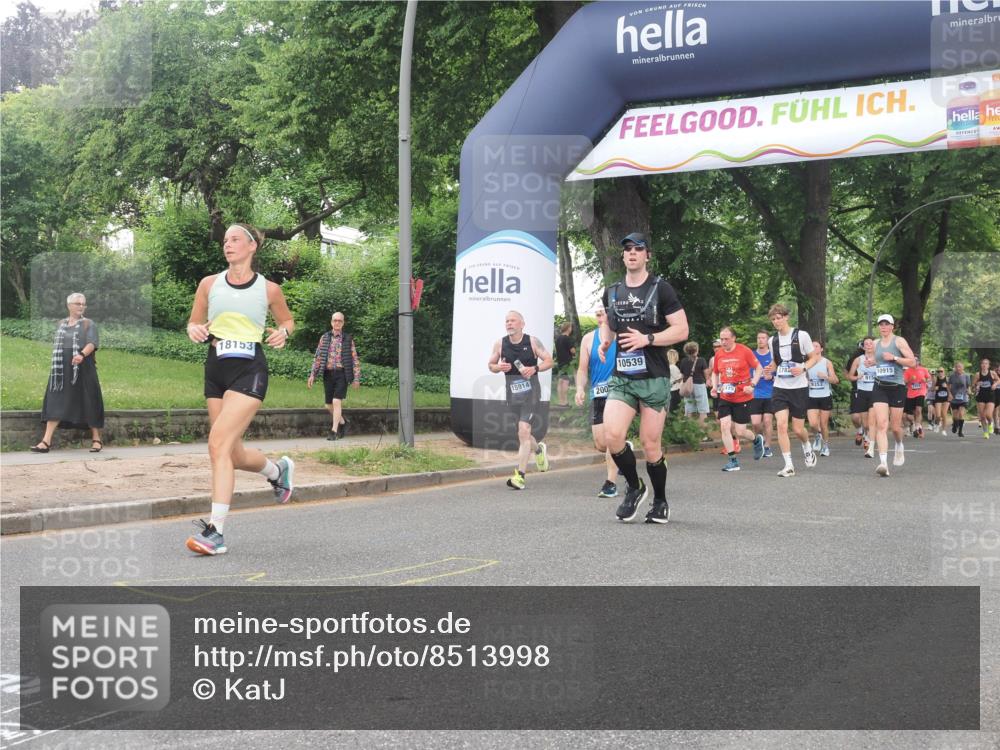 29.06.2025 - hella hamburg halbmarathon KatJ http://msf.ph/oto/8513998 29.06.2025 10:45:54 Zwischen KM18-KM19 1285, 2006, 3279, 5926, 6202 meine-sportfotos.de
