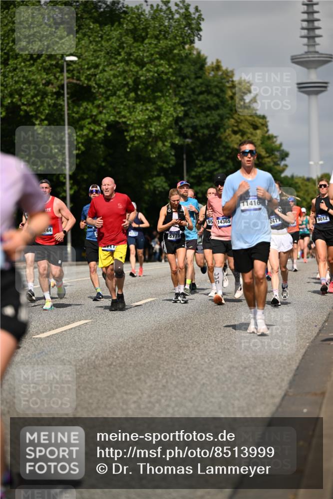 29.06.2025 - hella hamburg halbmarathon Dr. Thomas Lammeyer http://msf.ph/oto/8513999 29.06.2025 10:02:10 Kennedybrücke 1034, 1179, 1563, 1815, 2029, 2070, 2417, 2612, 2636, 2711, 3041, 3114, 3251, 3819, 4814, 4903, 5093, 5259, 5305, 5378, 5775, 5894, 6164, 6272, 6580, 6754, 6897, 7065, 7409, 7509, 7856, 7896, 8311, 8449, 8508, 8590, 8825, 9012, 9057, 9065, 9562, 9656, 9835, 10084, 11208, 11214, 11217, 11310, 11416 meine-sportfotos.de