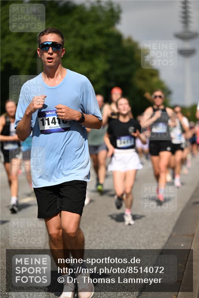 29.06.2025 - hella hamburg halbmarathon Dr. Thomas Lammeyer http://msf.ph/oto/8514072 29.06.2025 10:02:14 Kennedybrücke 1034, 1285, 1815, 2029, 2034, 2070, 2417, 2711, 3041, 3114, 3251, 3819, 3859, 4903, 5259, 5305, 5378, 5721, 5775, 5894, 6164, 6272, 6433, 6580, 6754, 6897, 7065, 7409, 7509, 7732, 7856, 7896, 8311, 8449, 8508, 8590, 8825, 9012, 9057, 9562, 9656, 9770, 10084, 11208, 11214, 11310, 11416 meine-sportfotos.de