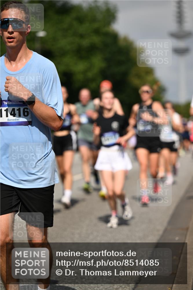 29.06.2025 - hella hamburg halbmarathon Dr. Thomas Lammeyer http://msf.ph/oto/8514085 29.06.2025 10:02:14 Kennedybrücke 1034, 1285, 1815, 2029, 2034, 2070, 2417, 2711, 3041, 3114, 3251, 3819, 3859, 4903, 5259, 5305, 5378, 5721, 5775, 5894, 6164, 6272, 6433, 6580, 6754, 6897, 7065, 7409, 7509, 7732, 7856, 7896, 8311, 8449, 8508, 8590, 8825, 9012, 9057, 9562, 9656, 9770, 10084, 11208, 11214, 11310, 11416 meine-sportfotos.de