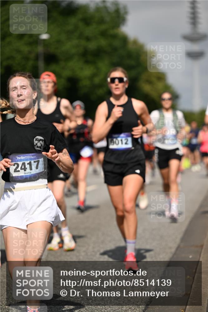 29.06.2025 - hella hamburg halbmarathon Dr. Thomas Lammeyer http://msf.ph/oto/8514139 29.06.2025 10:02:16 Kennedybrücke 1034, 1285, 1815, 2029, 2034, 2070, 2417, 2656, 2711, 2883, 3041, 3114, 3819, 3859, 4903, 5077, 5259, 5305, 5378, 5721, 5775, 5894, 6164, 6272, 6433, 6580, 6754, 6877, 6897, 7065, 7369, 7409, 7509, 7732, 7856, 7896, 8311, 8393, 8449, 8590, 8825, 9012, 9562, 9770, 10084, 11214, 11310, 11416 meine-sportfotos.de