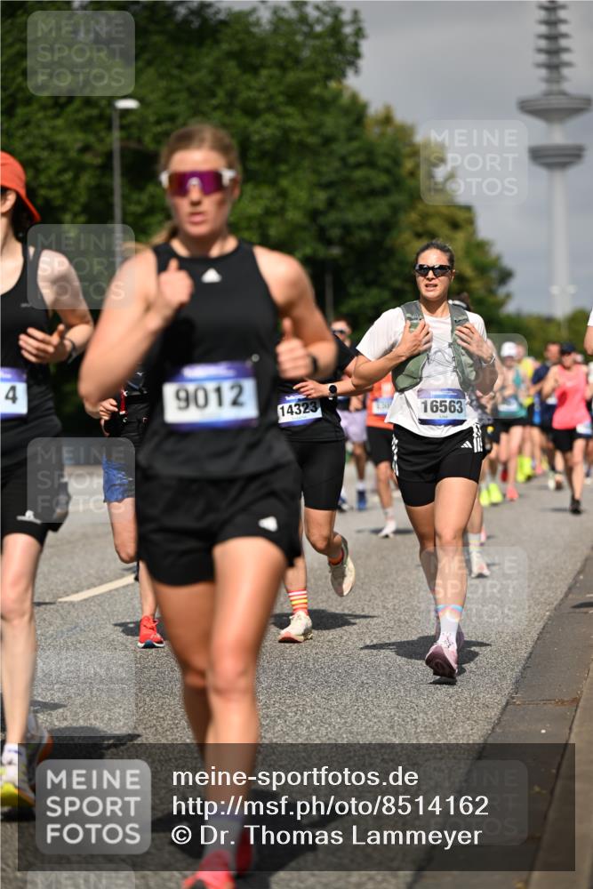29.06.2025 - hella hamburg halbmarathon Dr. Thomas Lammeyer http://msf.ph/oto/8514162 29.06.2025 10:02:16 Kennedybrücke 1034, 1285, 1815, 2029, 2034, 2070, 2417, 2656, 2711, 2883, 3041, 3114, 3819, 3859, 4903, 5077, 5259, 5305, 5378, 5721, 5775, 5894, 6164, 6272, 6433, 6580, 6754, 6877, 6897, 7065, 7369, 7409, 7509, 7732, 7856, 7896, 8311, 8393, 8449, 8590, 8825, 9012, 9562, 9770, 10084, 11214, 11310, 11416 meine-sportfotos.de