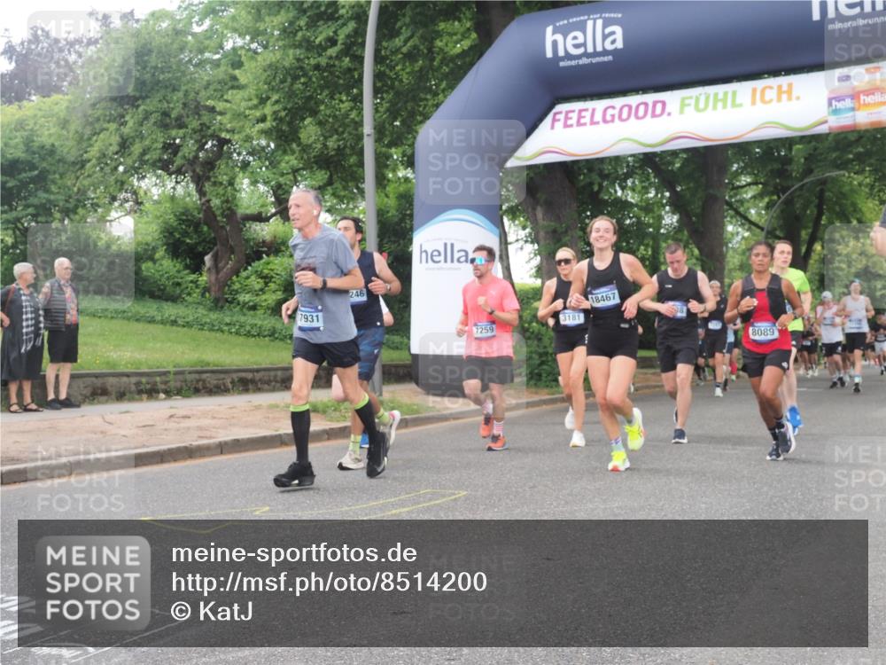 29.06.2025 - hella hamburg halbmarathon KatJ http://msf.ph/oto/8514200 29.06.2025 10:46:02 Zwischen KM18-KM19 2957, 3181, 6208, 7259, 8089 meine-sportfotos.de