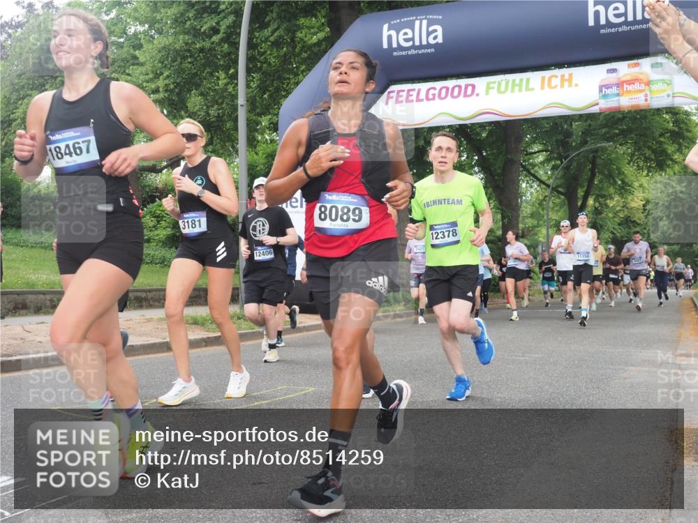 29.06.2025 - hella hamburg halbmarathon KatJ http://msf.ph/oto/8514259 29.06.2025 10:46:03 Zwischen KM18-KM19 2957, 3181, 6208, 7259, 7287, 8089 meine-sportfotos.de