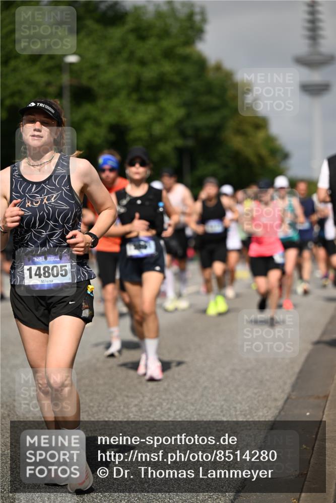 29.06.2025 - hella hamburg halbmarathon Dr. Thomas Lammeyer http://msf.ph/oto/8514280 29.06.2025 10:02:20 Kennedybrücke 1034, 1285, 1727, 1815, 2029, 2034, 2070, 2417, 2518, 2656, 2711, 2883, 3041, 3114, 3819, 3859, 4167, 4903, 5077, 5259, 5305, 5378, 5721, 5775, 5894, 6272, 6433, 6580, 6592, 6754, 6877, 7065, 7369, 7509, 7732, 7856, 7896, 8311, 8393, 8449, 8590, 8825, 9012, 9562, 9770, 10084, 11214, 11310, 11416 meine-sportfotos.de
