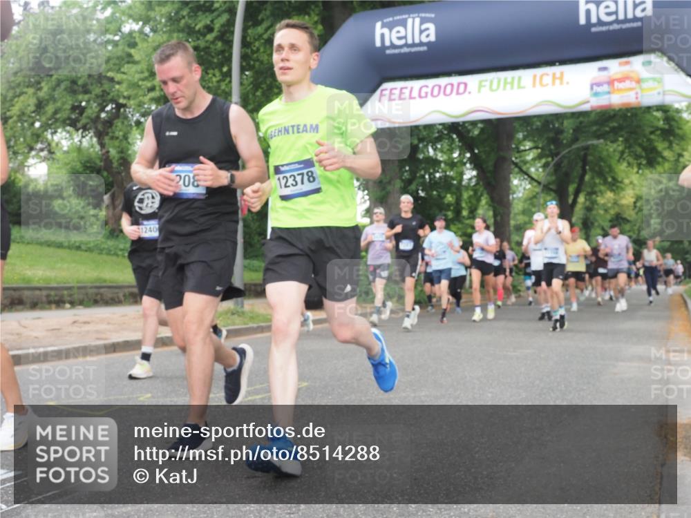 29.06.2025 - hella hamburg halbmarathon KatJ http://msf.ph/oto/8514288 29.06.2025 10:46:04 Zwischen KM18-KM19 2957, 3181, 3425, 6208, 6997, 7259, 7287, 8089 meine-sportfotos.de