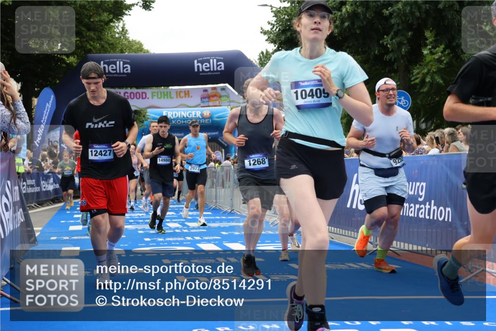 29.06.2025 - hella hamburg halbmarathon Strokosch-Dieckow http://msf.ph/oto/8514291 29.06.2025 11:21:04 Ziel 1028, 1191, 1268, 1362, 2923, 3446, 4082, 4358, 4585, 4728, 5049, 5598, 6608, 7131, 7925, 8113, 9119, 9252, 9624, 10019, 10409, 10961, 11275, 11775, 12025, 12100, 12265, 12427, 12561, 12629, 13114, 13881, 14063, 14980, 15780, 17832, 18203, 18335, 18807 meine-sportfotos.de