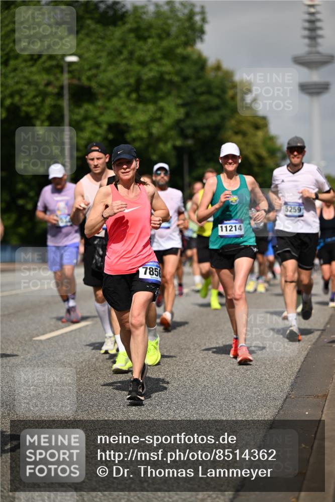 29.06.2025 - hella hamburg halbmarathon Dr. Thomas Lammeyer http://msf.ph/oto/8514362 29.06.2025 10:02:23 Kennedybrücke 1034, 1285, 1727, 1815, 2029, 2034, 2417, 2518, 2656, 2711, 2883, 3041, 3114, 3334, 3819, 3859, 4152, 4167, 4903, 5077, 5259, 5305, 5378, 5721, 5775, 5894, 6272, 6433, 6580, 6592, 6657, 6754, 6759, 6877, 7369, 7732, 7856, 7896, 8311, 8393, 8590, 8825, 9012, 9562, 9770, 10084, 10724, 11214, 11416 meine-sportfotos.de