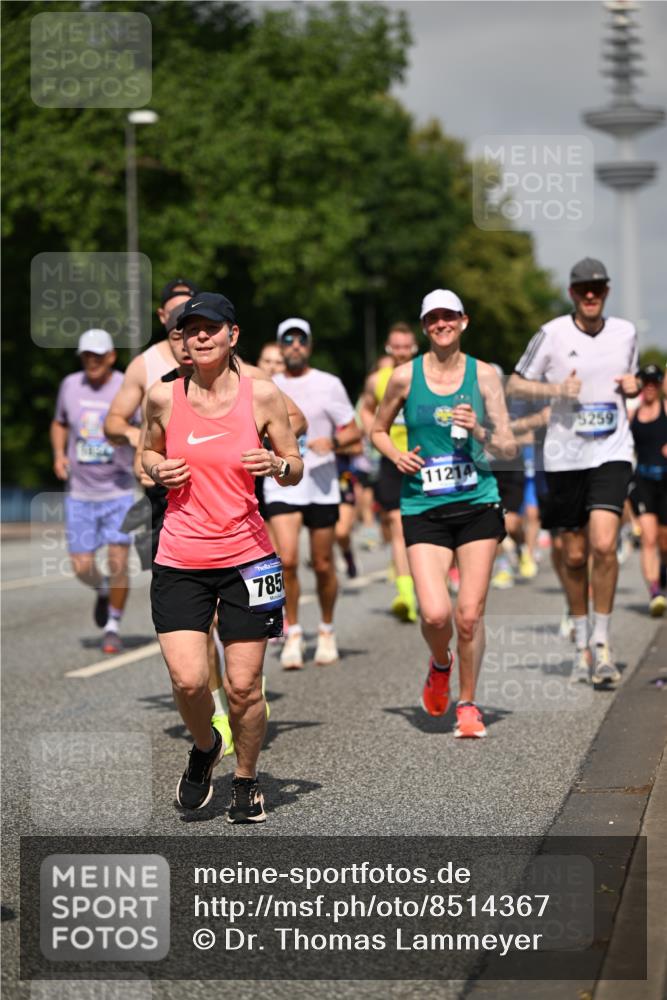 29.06.2025 - hella hamburg halbmarathon Dr. Thomas Lammeyer http://msf.ph/oto/8514367 29.06.2025 10:02:23 Kennedybrücke 1034, 1285, 1727, 1815, 2029, 2034, 2417, 2518, 2656, 2711, 2883, 3041, 3114, 3334, 3819, 3859, 4152, 4167, 4903, 5077, 5259, 5305, 5378, 5721, 5775, 5894, 6272, 6433, 6580, 6592, 6657, 6754, 6759, 6877, 7369, 7732, 7856, 7896, 8311, 8393, 8590, 8825, 9012, 9562, 9770, 10084, 10724, 11214, 11416 meine-sportfotos.de