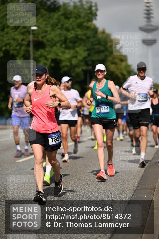 29.06.2025 - hella hamburg halbmarathon Dr. Thomas Lammeyer http://msf.ph/oto/8514372 29.06.2025 10:02:23 Kennedybrücke 1034, 1285, 1727, 1815, 2029, 2034, 2417, 2518, 2656, 2711, 2883, 3041, 3114, 3334, 3819, 3859, 4152, 4167, 4903, 5077, 5259, 5305, 5378, 5721, 5775, 5894, 6272, 6433, 6580, 6592, 6657, 6754, 6759, 6877, 7369, 7732, 7856, 7896, 8311, 8393, 8590, 8825, 9012, 9562, 9770, 10084, 10724, 11214, 11416 meine-sportfotos.de